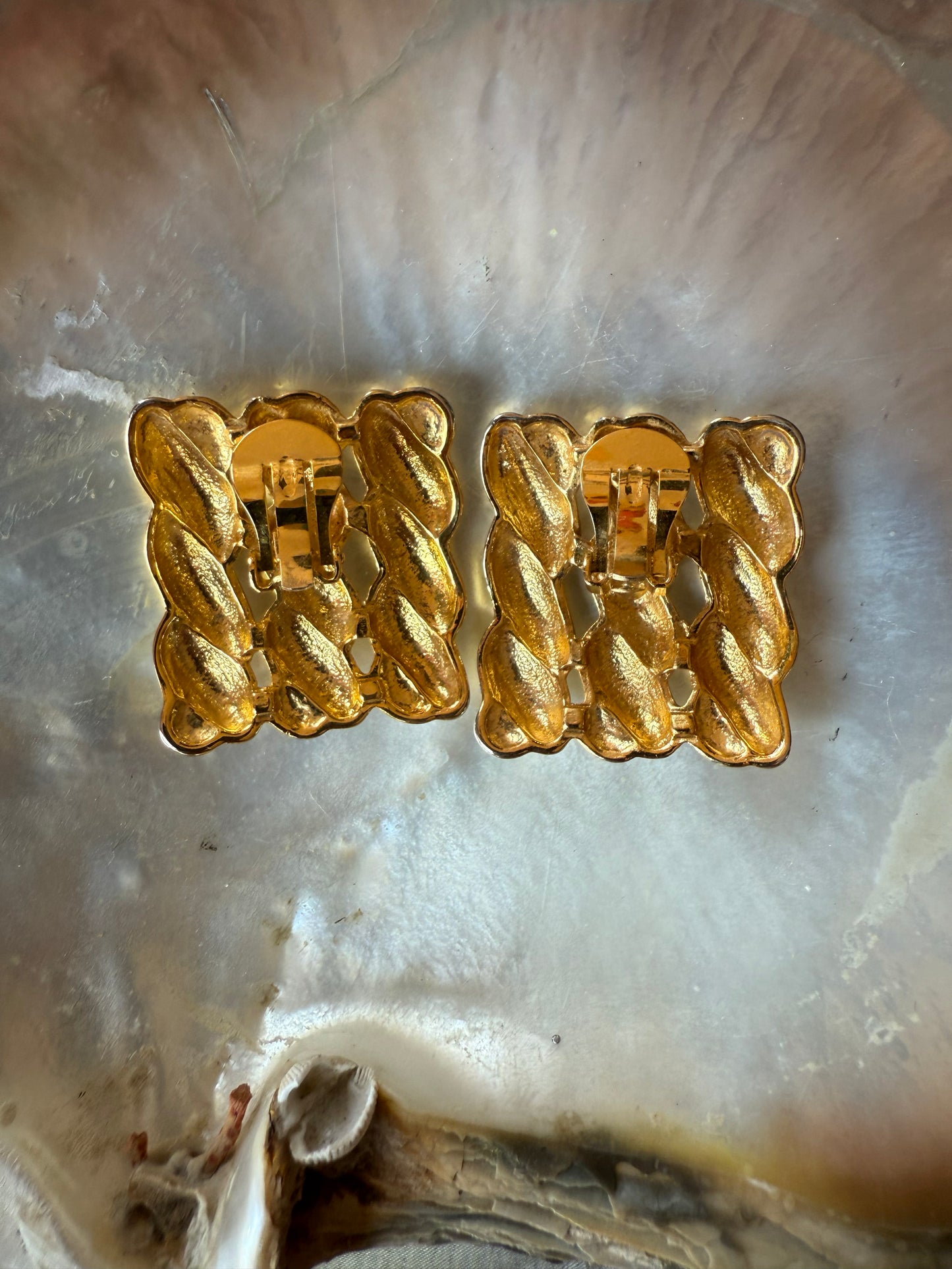 80’s Clip on earrings